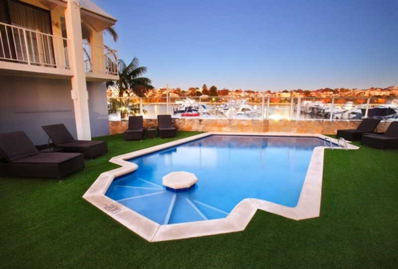 استراحتگاه Pier 21 Riverside Apartment