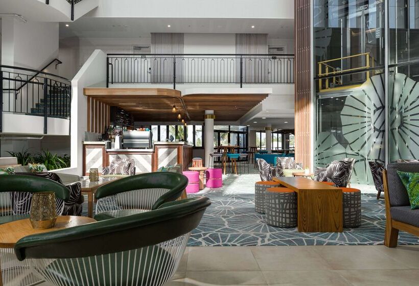 استراحتگاه Sails Port Macquarie By Rydges