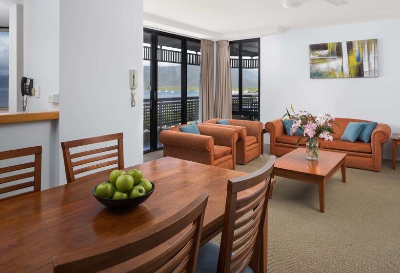 Rydges Esplanade Resort Cairns