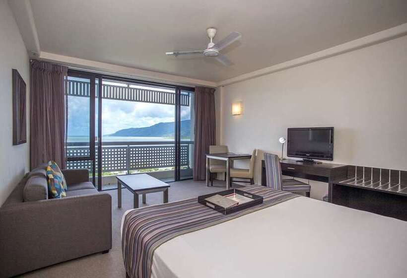 Rydges Esplanade Resort Cairns