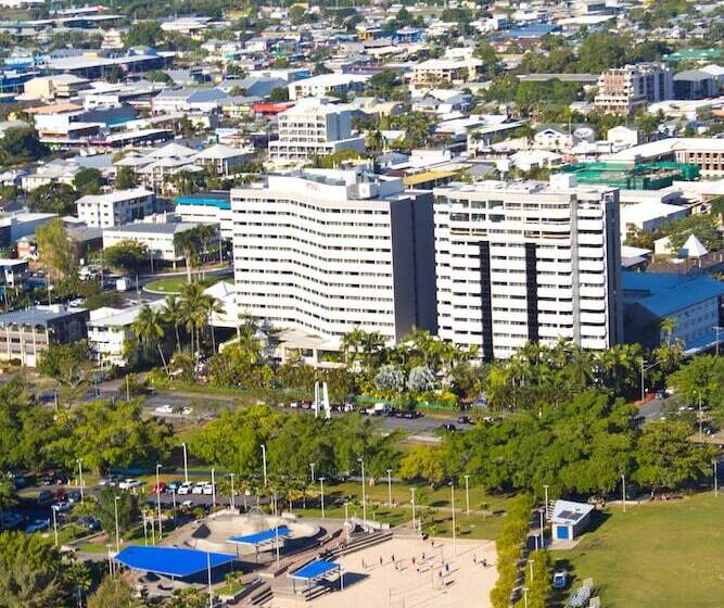 Rydges Esplanade Resort Cairns