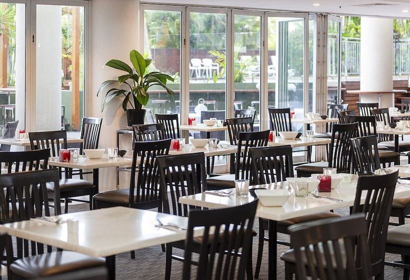 Rydges Esplanade Resort Cairns