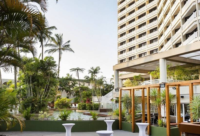 Rydges Esplanade Resort Cairns