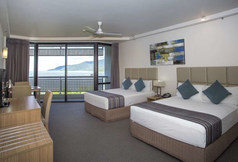 Rydges Esplanade Resort Cairns