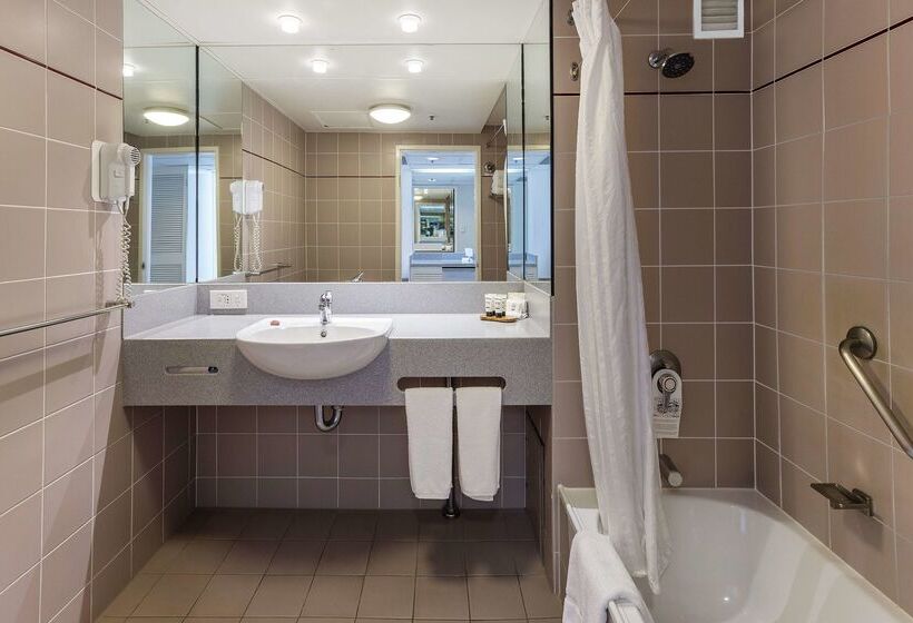 Rydges Esplanade Resort Cairns