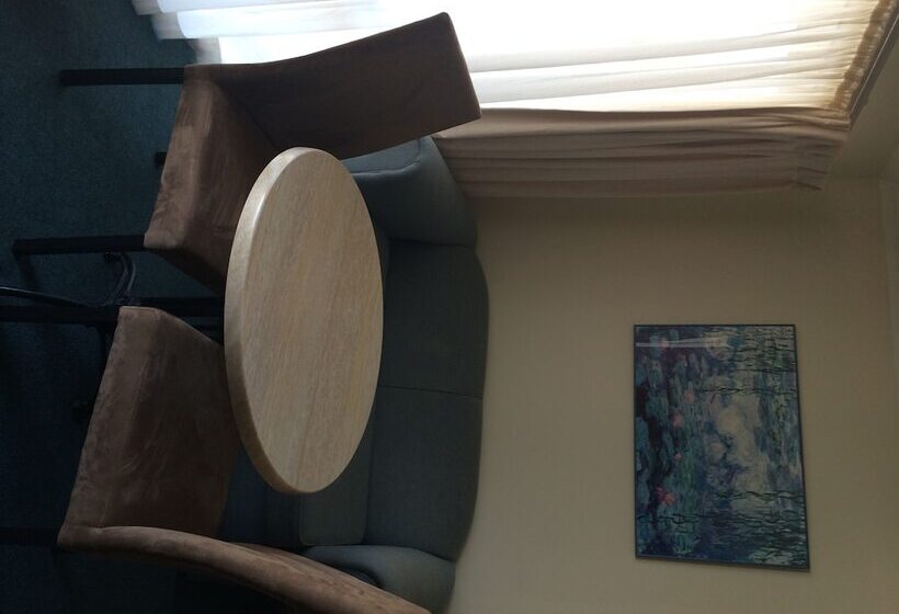 Sandown Heritage Motel