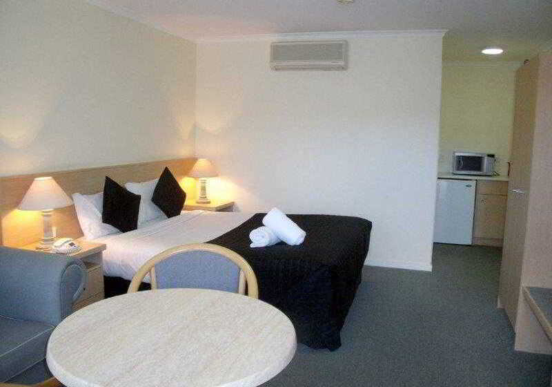 Sandown Heritage Motel