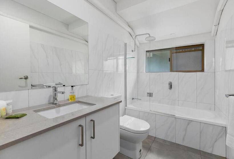 The Noosa Apartments