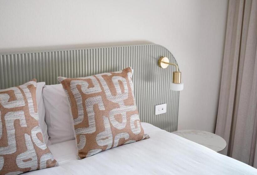 The Timothée Resort