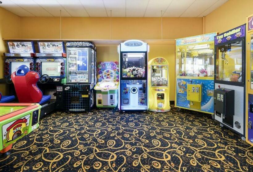 Top Of The Town Hotel Motel