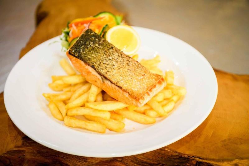 Top Of The Town Hotel Motel