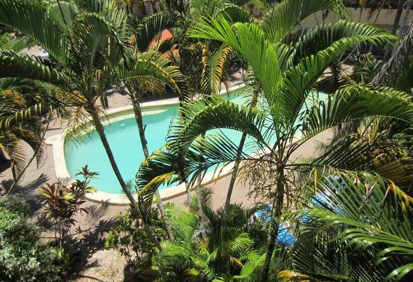 Tradewinds Mcleod Holiday Apartments