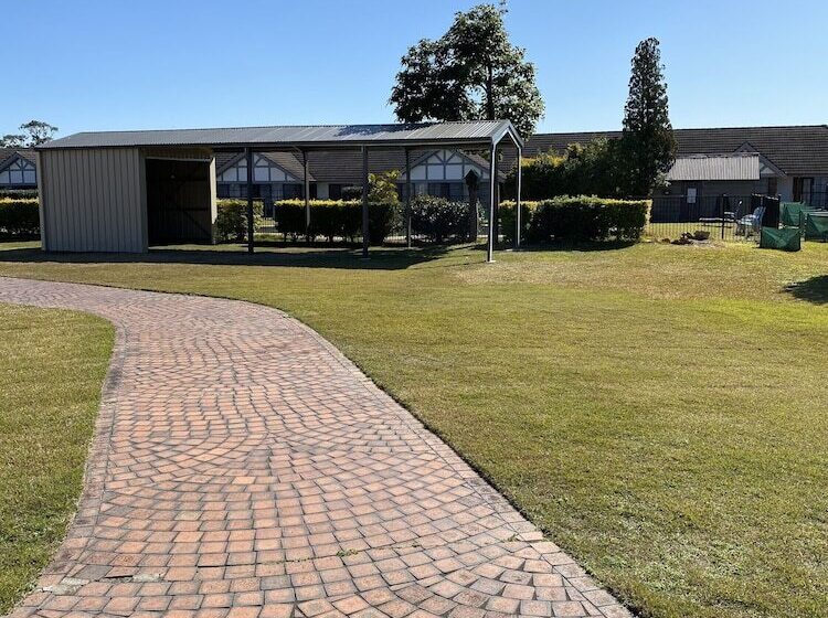 هتل Sir Francis Drake