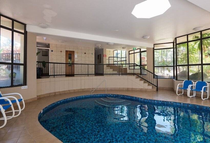 Alexander Holiday Apartments