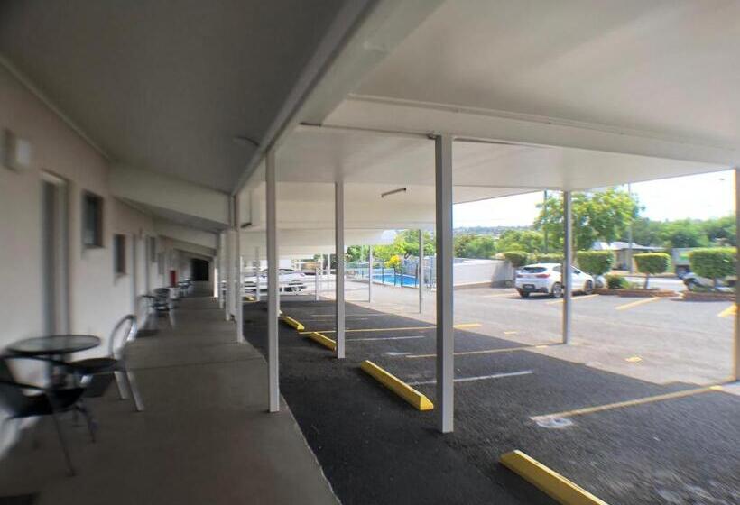 Allan Cunningham Motel