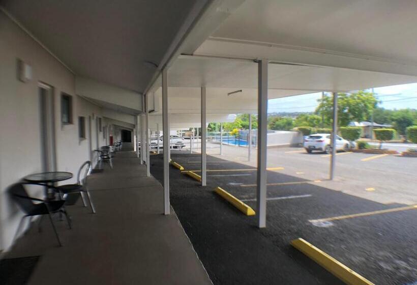 Allan Cunningham Motel