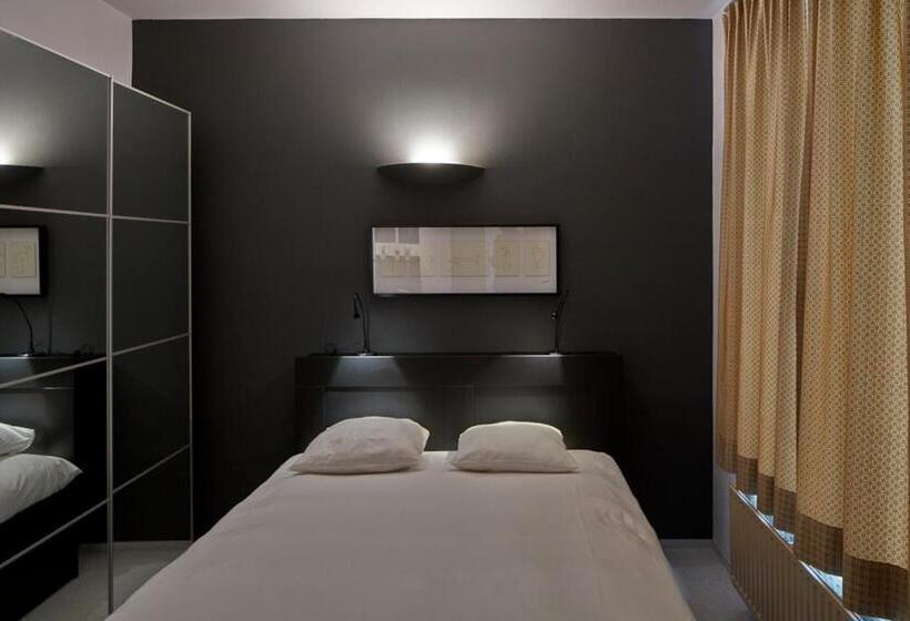 Alpha Hotel And Apart