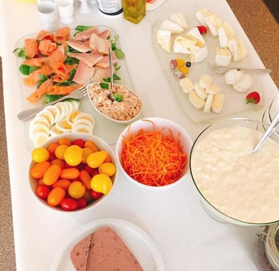 Alpha Hotel And Apart