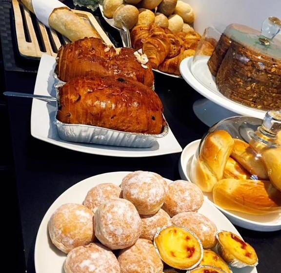 Alpha Hotel And Apart