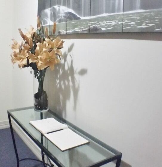 تختخواب و صبحانه Bed&Breakfast Ashfield Manor