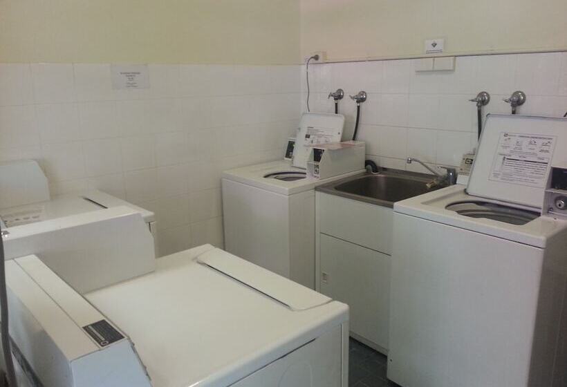 تختخواب و صبحانه Bed&Breakfast Ashfield Manor