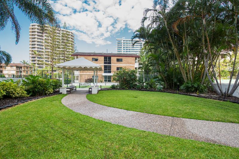 Breakfree Longbeach Resort