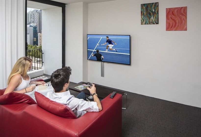 Cambridge Hotel Sydney