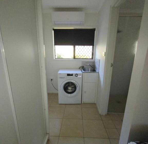 Cascade Motel In Townsville