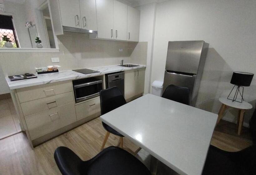 Cascade Motel In Townsville