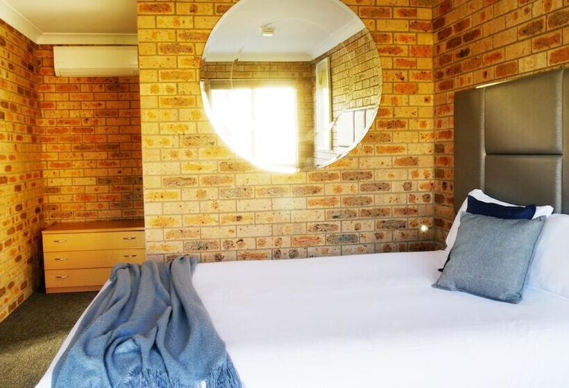 Country Capital Motel