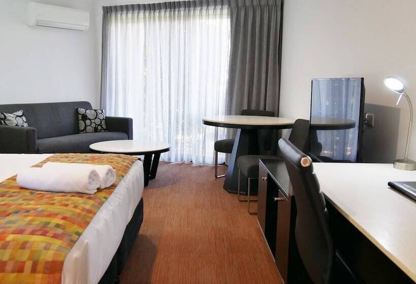 Country Capital Motel