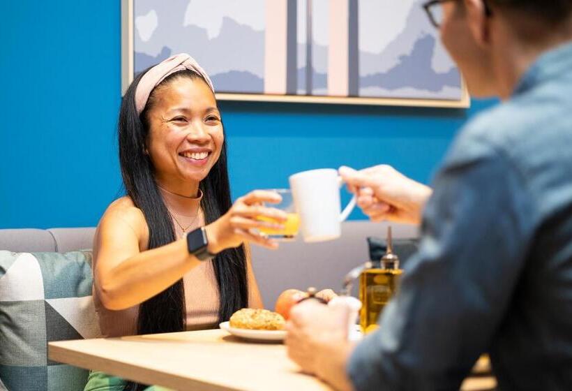 Holiday Inn Express Antwerp - City Centre, an IHG Hotel