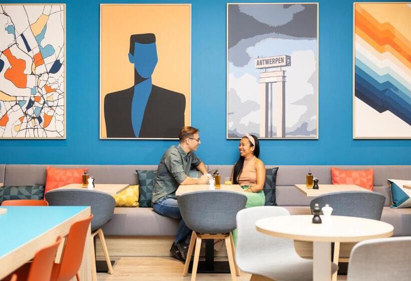 Holiday Inn Express Antwerp - City Centre, an IHG Hotel