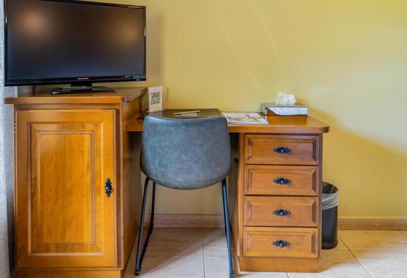 هتل Abba Ordino Babot