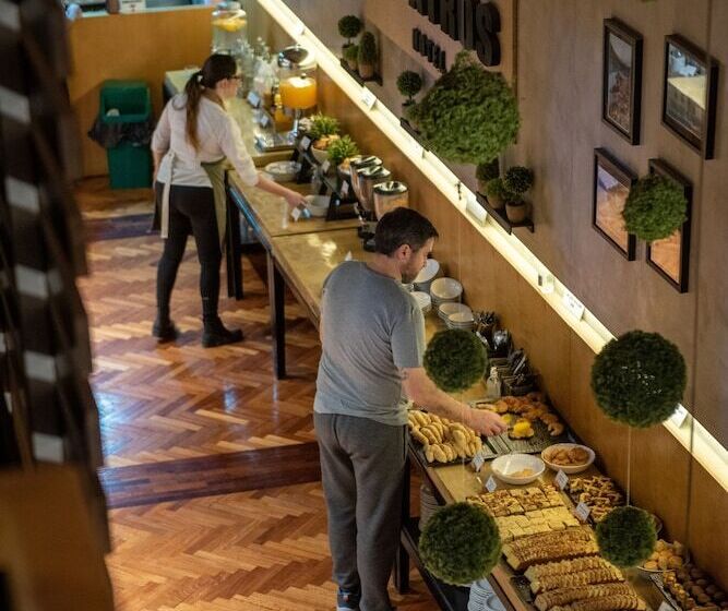 בית מלון כפרי Albatros