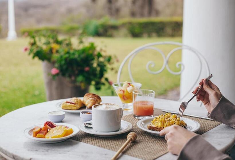 Отель Altos De La Viña