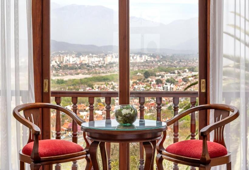 Отель Altos De La Viña