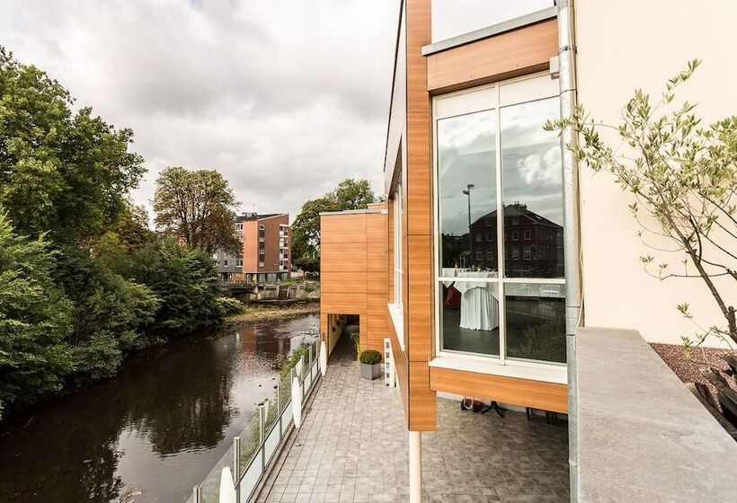 בית מלון כפרי Ambassador Bosten