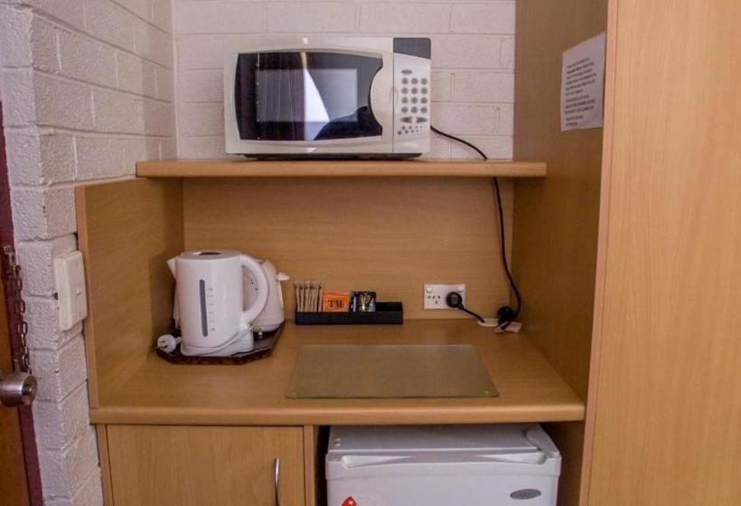 هتل Arabella Motor Inn