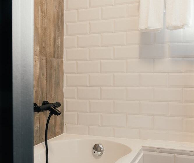 Отель Au Lit Des Ours