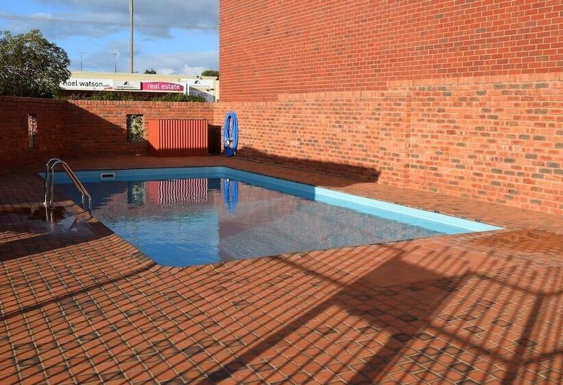 فندق Australian Settlers Motor Inn