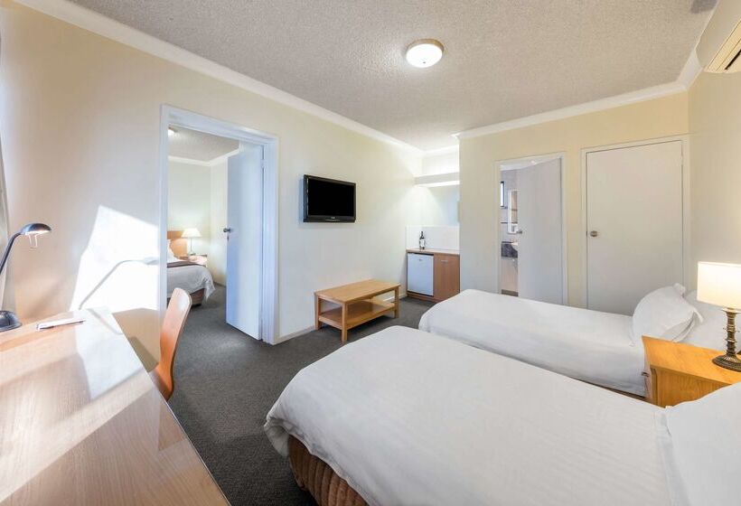 בית מלון כפרי Best Western Governor Gipps Motor Inn