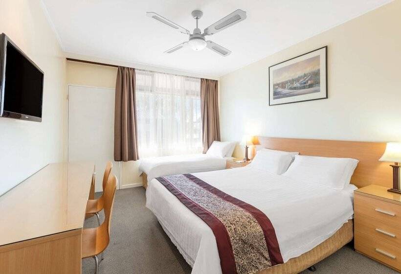 בית מלון כפרי Best Western Governor Gipps Motor Inn