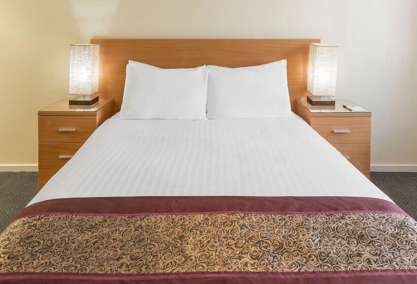 בית מלון כפרי Best Western Governor Gipps Motor Inn