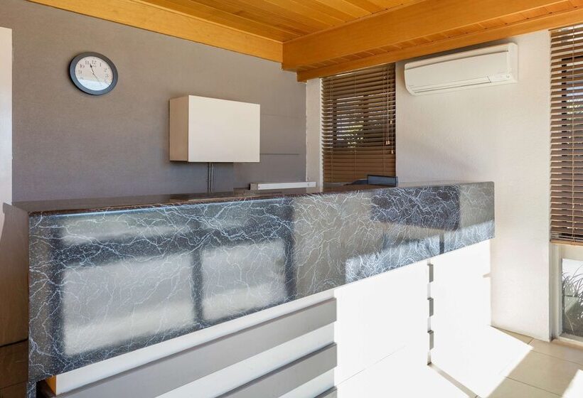 בית מלון כפרי Best Western Governor Gipps Motor Inn