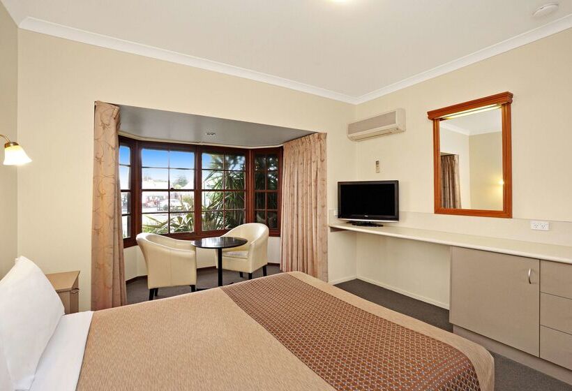 בית מלון כפרי Best Western Olde Maritime Motor Inn