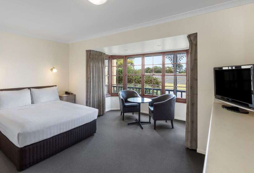 בית מלון כפרי Best Western Olde Maritime Motor Inn