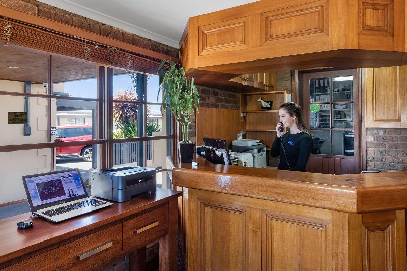 בית מלון כפרי Best Western Olde Maritime Motor Inn