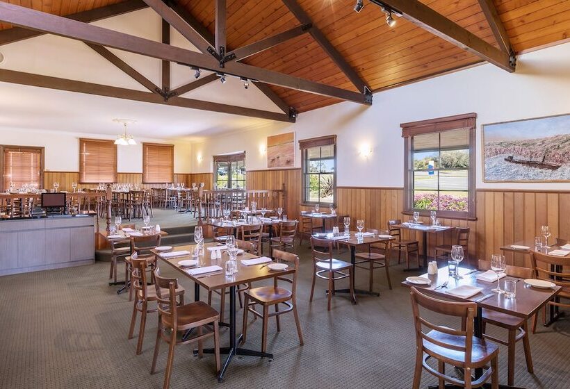 هتل Best Western Olde Maritime Motor Inn