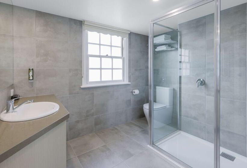 هتل Best Western Olde Maritime Motor Inn